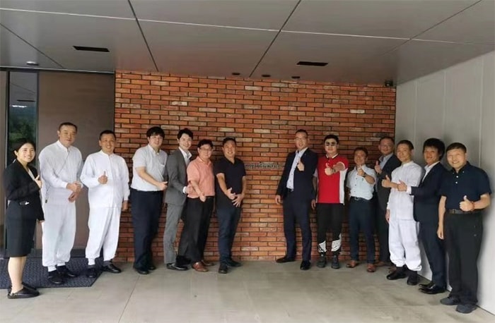 花帝董事长张福财一行为期10天的考察结束