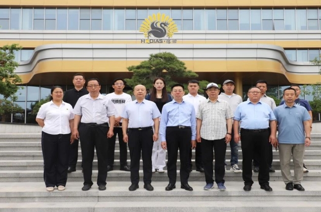 花帝食品股份 丨 热烈欢迎山东省调味品协会会长董金仑一行莅临中华味谷花帝公司考察