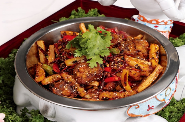 大厨四宝麻辣风味干锅酱应用-麻辣干锅蒜香骨